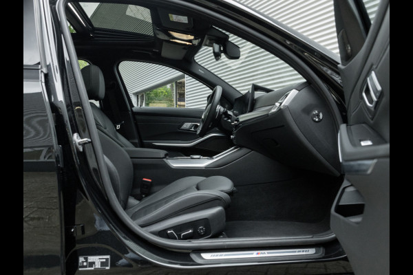 BMW 3 Serie Touring 330e xDrive M-Sport - LCI 2 - Pano - Driving Ass Prof - Trekhaak