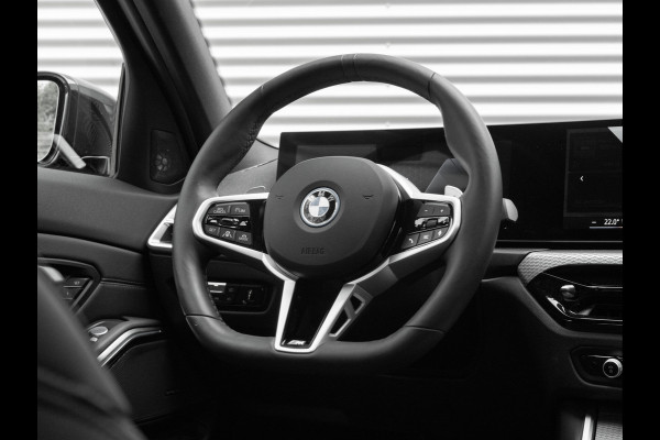 BMW 3 Serie Touring 330e xDrive M-Sport - LCI 2 - Pano - Driving Ass Prof - Trekhaak