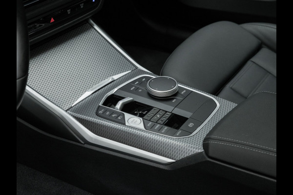 BMW 3 Serie Touring 330e xDrive M-Sport - LCI 2 - Pano - Driving Ass Prof - Trekhaak