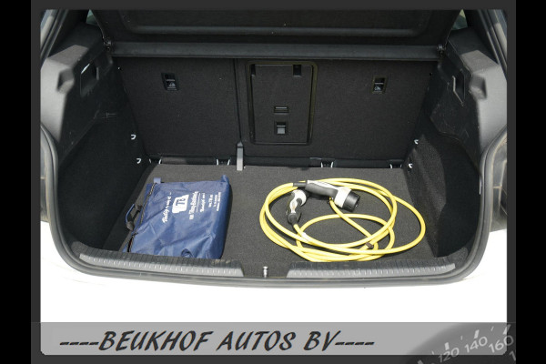 Volkswagen ID.3 First Plus 58 kWh Carplay Navi Camera Cruise