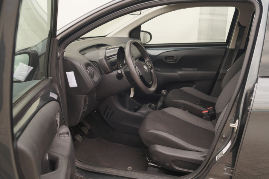 Toyota Aygo 1.0 VVT-i X-Fun -AIRCO-LED-