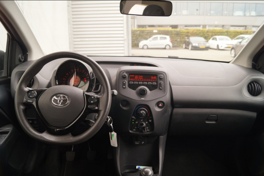 Toyota Aygo 1.0 VVT-i X-Fun -AIRCO-LED-