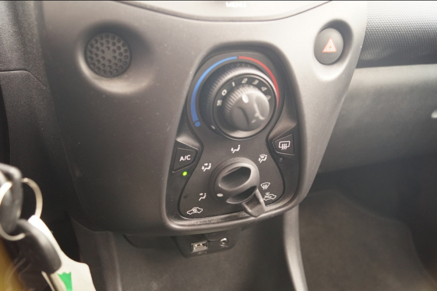 Toyota Aygo 1.0 VVT-i X-Fun -AIRCO-LED-