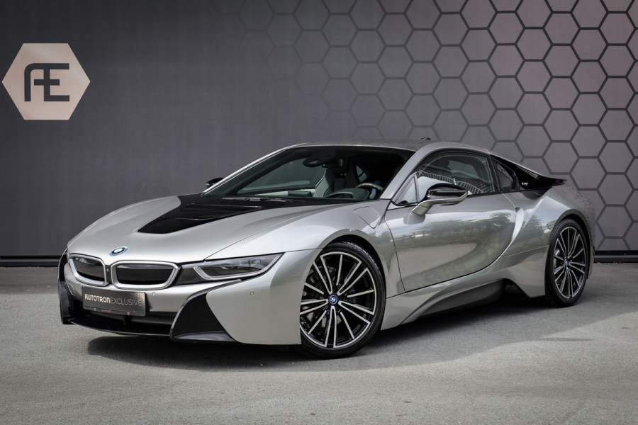 BMW i8 | PROGRESSIVE PACKAGE, HARMAN-KARDON, HEAD-UP, COMFORT ACCESS | 20" | APPLE CARPLAY | DRY CARBON INTERIOR PACK | I-INTERIOR HALO