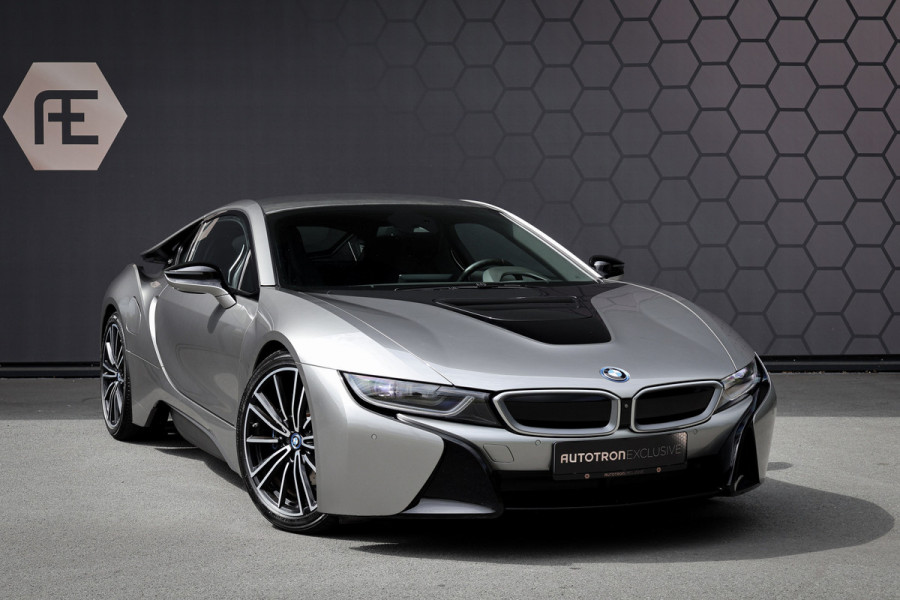 BMW i8 | PROGRESSIVE PACKAGE, HARMAN-KARDON, HEAD-UP, COMFORT ACCESS | 20" | APPLE CARPLAY | DRY CARBON INTERIOR PACK | I-INTERIOR HALO