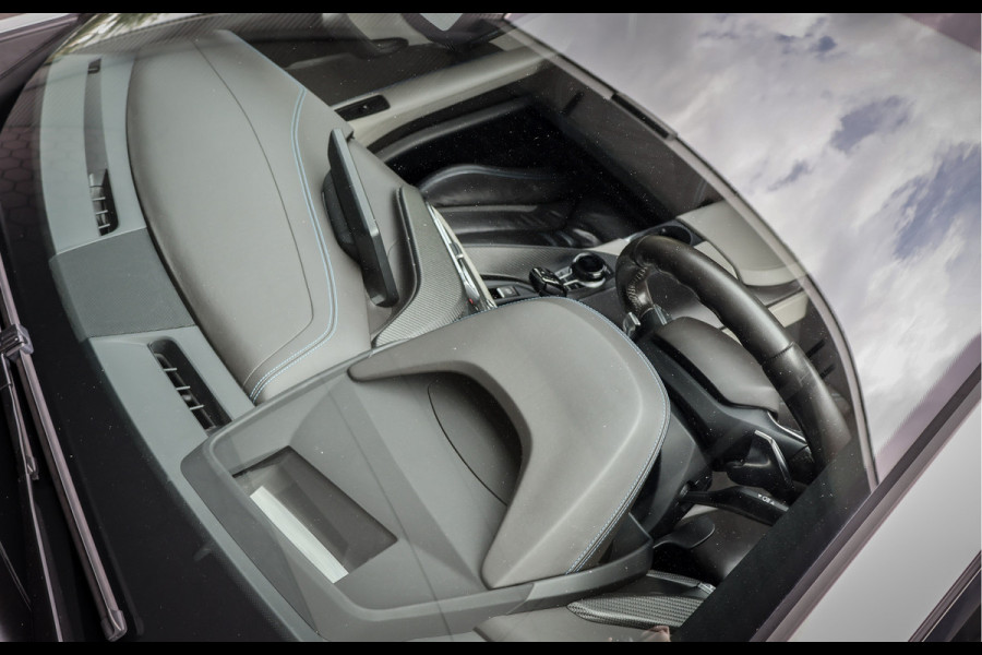 BMW i8 | PROGRESSIVE PACKAGE, HARMAN-KARDON, HEAD-UP, COMFORT ACCESS | 20" | APPLE CARPLAY | DRY CARBON INTERIOR PACK | I-INTERIOR HALO