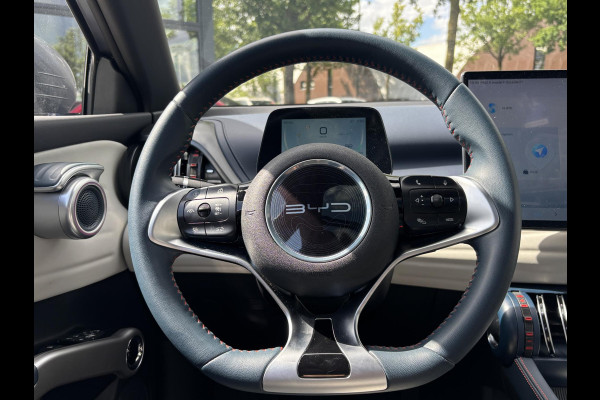 BYD ATTO 3 Design Panoramadak | Elektrische Kofferbak | 360° Camera | Rijklaar incl. Fabrieksgarantie t/m 2029 | Aandrijflijn & Accu tot 2031!