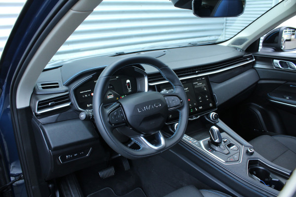 Lynk & Co 01 1.5 PHEV 262pk Automaat NL-Auto NAP BTW Clima Cruise Navi 360 Camera Panoramadak 20"LMV El. Klep