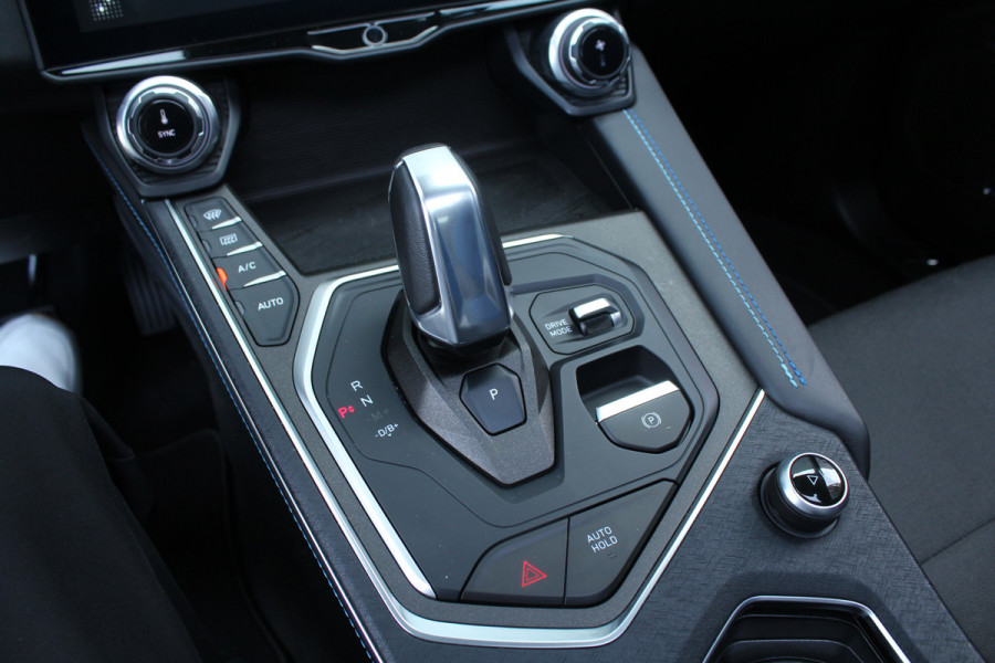 Lynk & Co 01 1.5 PHEV 262pk Automaat NL-Auto NAP BTW Clima Cruise Navi 360 Camera Panoramadak 20"LMV El. Klep