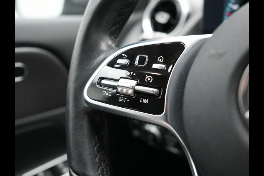 Mercedes-Benz GLA 250 e Style Plug In Hybrid 218pk Dealer O.H PHEV | Trekhaak Afn. | Widescreen Navi | Sportstoelen Memory | Apple Carplay | BLIS | Camera | 19"L.M |