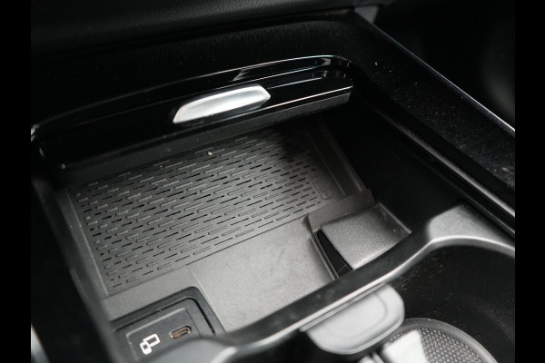 Mercedes-Benz GLA 250 e Style Plug In Hybrid 218pk Dealer O.H PHEV | Trekhaak Afn. | Widescreen Navi | Sportstoelen Memory | Apple Carplay | BLIS | Camera | 19"L.M |