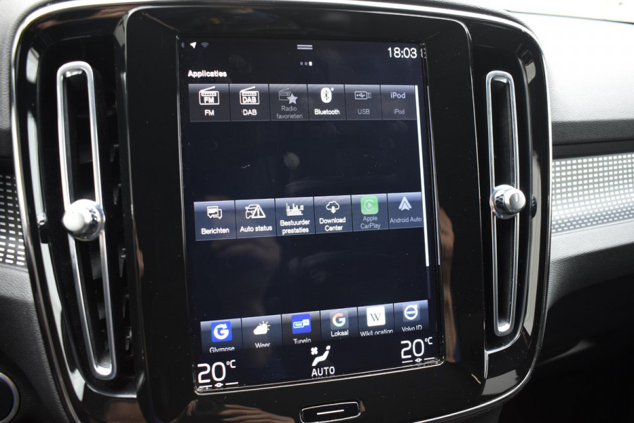 Volvo XC40 T2 129PK Automaat R-Design / Navigatie / Parkeersensoren / Adaptieve Cruise control / R-Design leder-Nubuck bekl. / Dodehoeksensor / Extra getint glas / All season banden