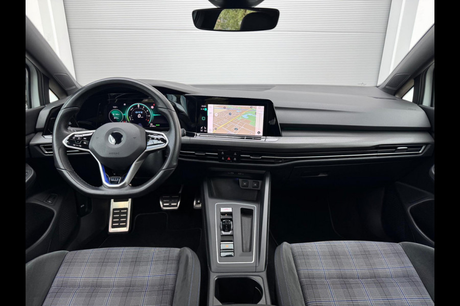Volkswagen Golf 1.4 eHybrid GTE Pano/Matrix/Dodehoek/Camera