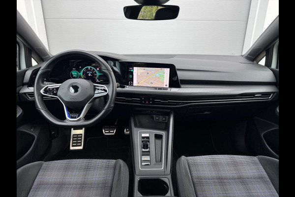 Volkswagen Golf 1.4 eHybrid GTE Pano/Matrix/Dodehoek/Camera