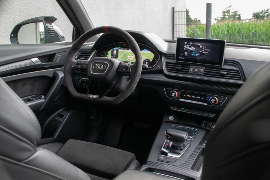 Audi Q5 TFSI e Quattro / MTM/ Virtual Cockpit/ Trekhaak/ Panoramadak/ 220W (300PK)