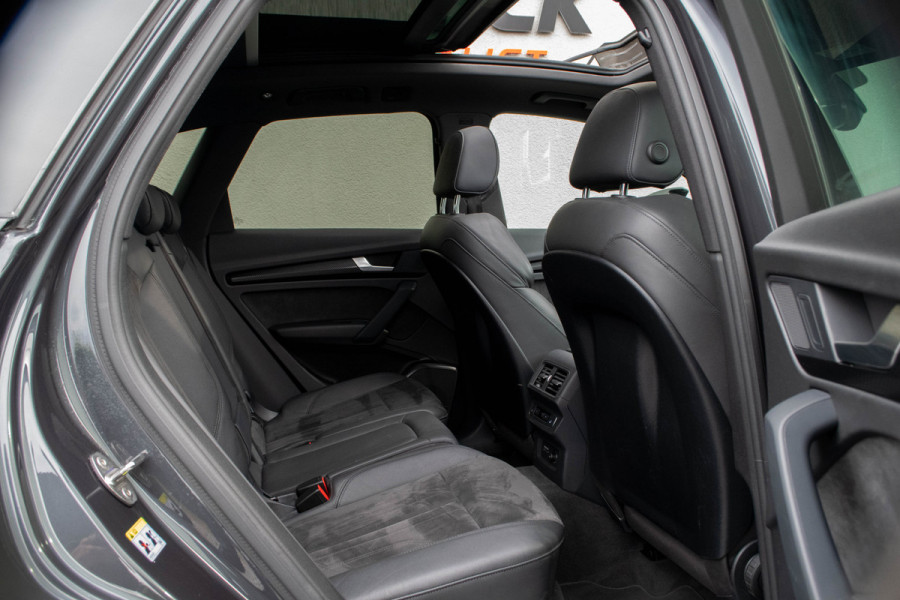 Audi Q5 TFSI e Quattro / MTM/ Virtual Cockpit/ Trekhaak/ Panoramadak/ 220W (300PK)
