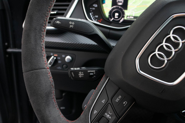 Audi Q5 TFSI e Quattro / MTM/ Virtual Cockpit/ Trekhaak/ Panoramadak/ 220W (300PK)
