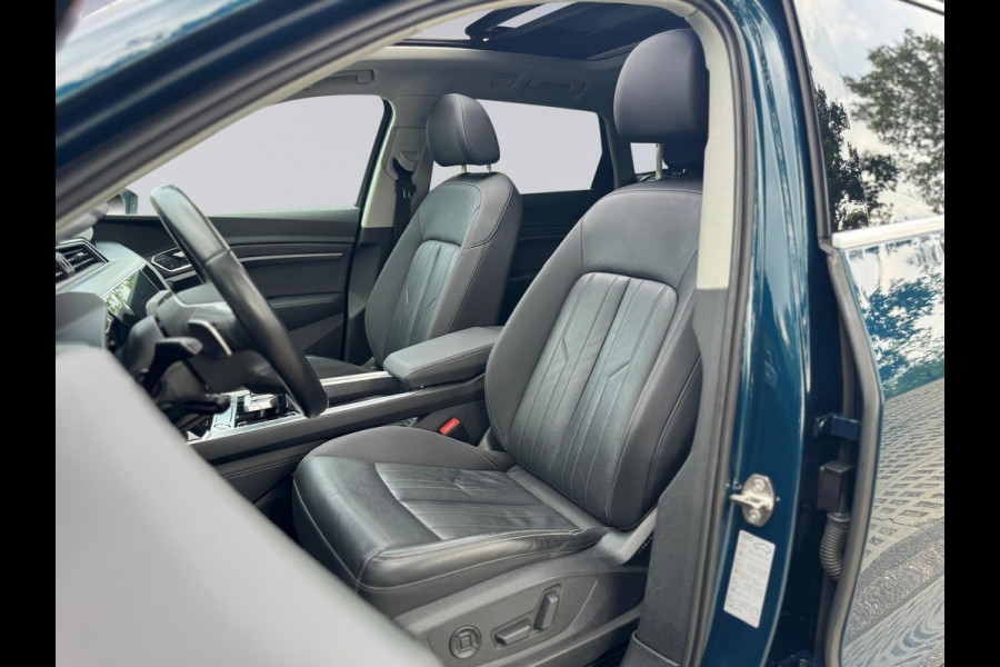 Audi e-tron 55 quattro 408 pk Business edition Plus 95 kWh, panoramadak, leder, trekhaak, 1 e eigenaar, NL auto met nap