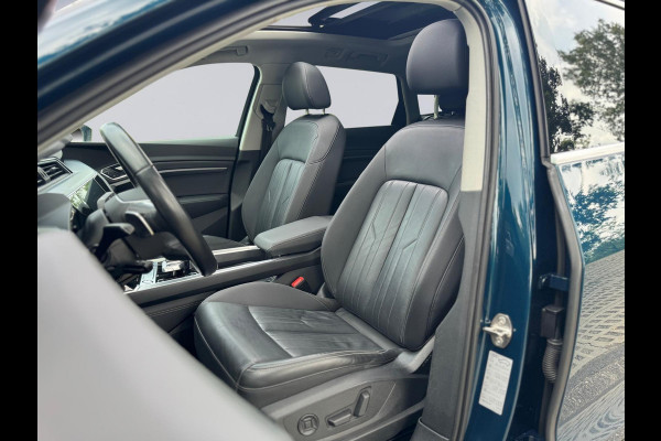 Audi e-tron 55 quattro 408 pk Business edition Plus 95 kWh, panoramadak, leder, trekhaak, 1 e eigenaar, NL auto met nap