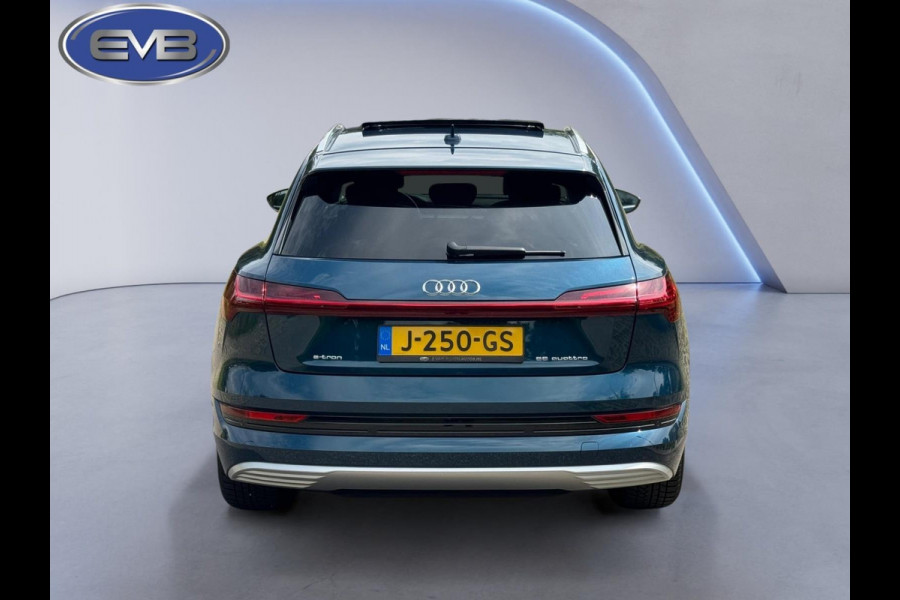 Audi e-tron 55 quattro 408 pk Business edition Plus 95 kWh, panoramadak, leder, trekhaak, 1 e eigenaar, NL auto met nap