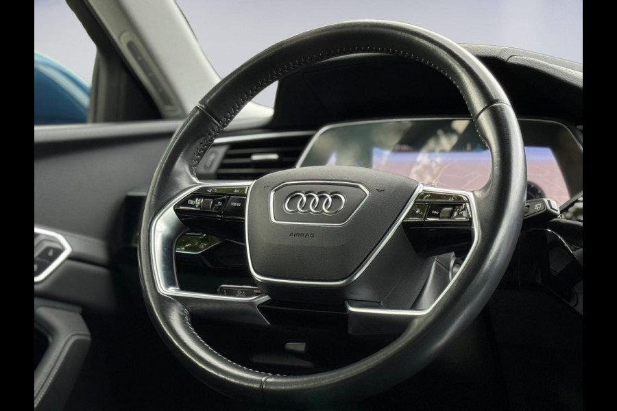 Audi e-tron 55 quattro 408 pk Business edition Plus 95 kWh, panoramadak, leder, trekhaak, 1 e eigenaar, NL auto met nap
