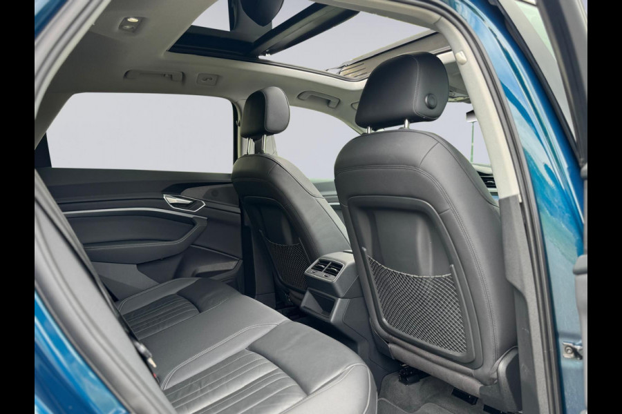 Audi e-tron 55 quattro 408 pk Business edition Plus 95 kWh, panoramadak, leder, trekhaak, 1 e eigenaar, NL auto met nap