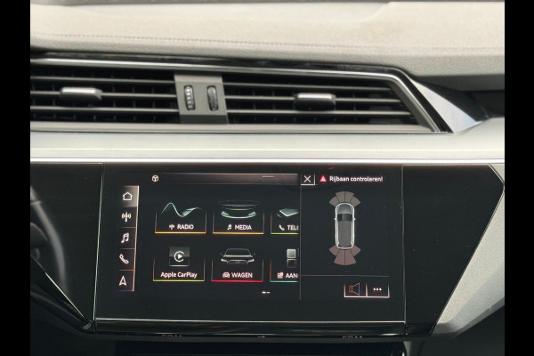 Audi e-tron 55 quattro 408 pk Business edition Plus 95 kWh, panoramadak, leder, trekhaak, 1 e eigenaar, NL auto met nap