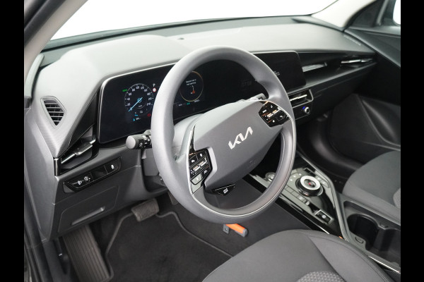 Kia Niro EV Light Edition 64.8 kWh Airco - Apple Carplay/Android Auto - Cruise Control Adaptief - Navigatie - Fabrieksgarantie tot 06-2031