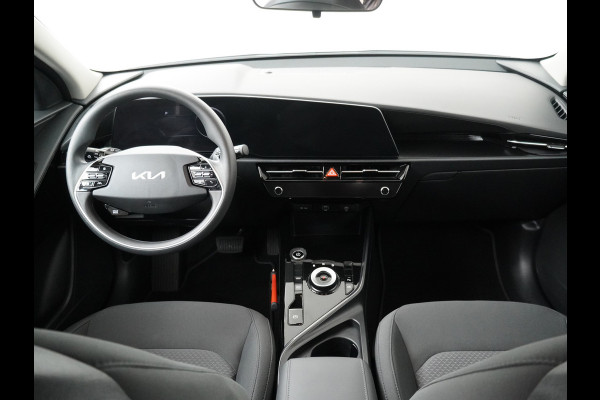 Kia Niro EV Light Edition 64.8 kWh Airco - Apple Carplay/Android Auto - Cruise Control Adaptief - Navigatie - Fabrieksgarantie tot 06-2031