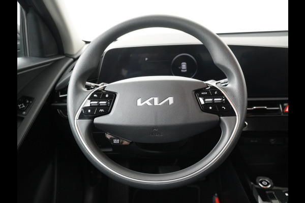 Kia Niro EV Light Edition 64.8 kWh Airco - Apple Carplay/Android Auto - Cruise Control Adaptief - Navigatie - Fabrieksgarantie tot 06-2031