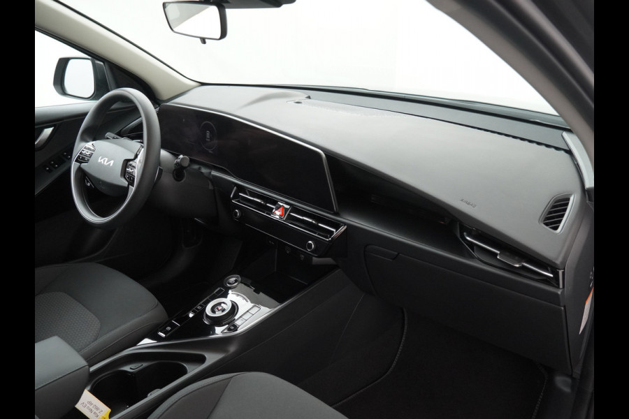 Kia Niro EV Light Edition 64.8 kWh Airco - Apple Carplay/Android Auto - Cruise Control Adaptief - Navigatie - Fabrieksgarantie tot 06-2031