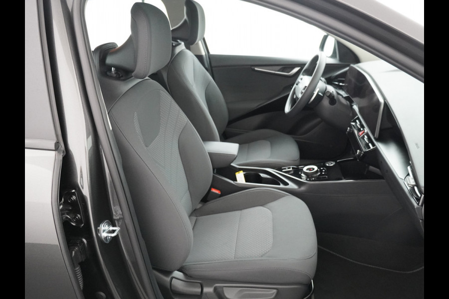 Kia Niro EV Light Edition 64.8 kWh Airco - Apple Carplay/Android Auto - Cruise Control Adaptief - Navigatie - Fabrieksgarantie tot 06-2031