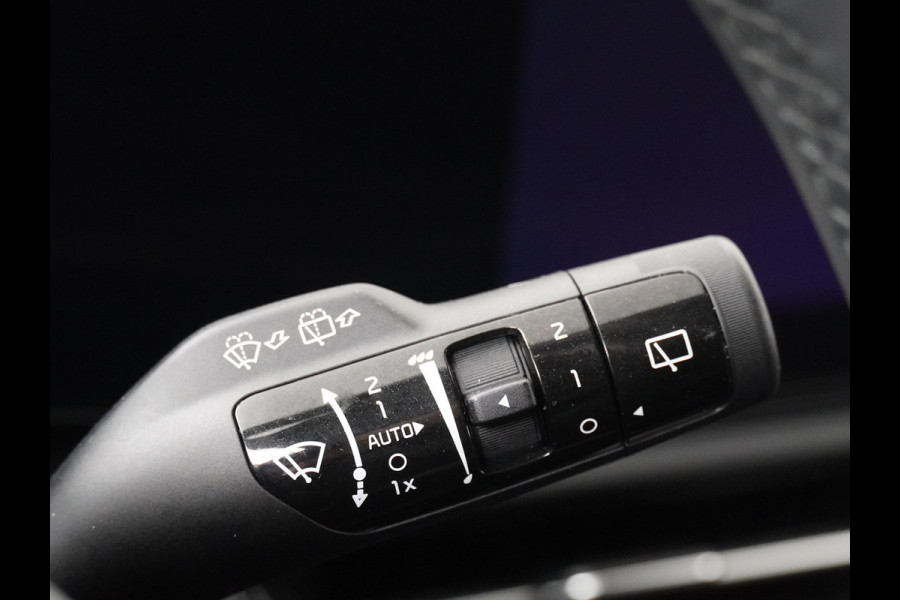 Kia Niro EV DynamicLine 64.8 kWh - Climate Control - Adaptief Cruise Control - Navigatie - Apple/Android Carplay - Fabrieksgarantie Tot 2031