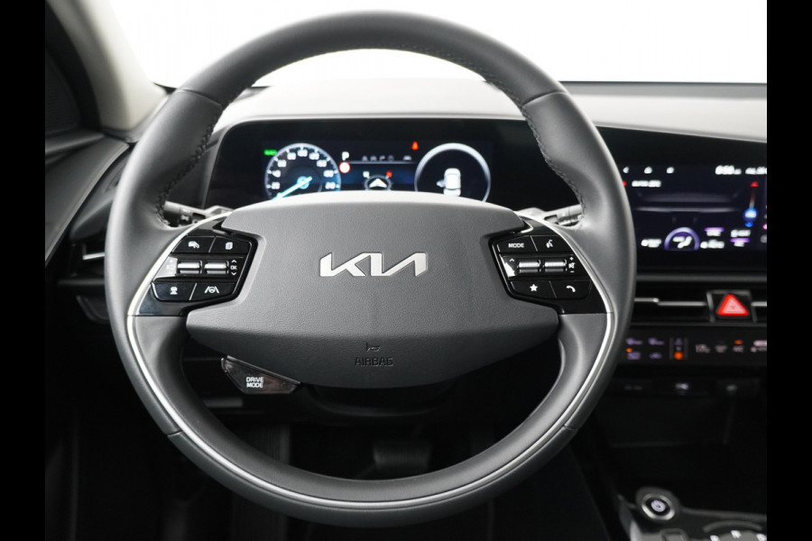 Kia Niro EV DynamicLine 64.8 kWh - Climate Control - Adaptief Cruise Control - Navigatie - Apple/Android Carplay - Fabrieksgarantie Tot 2031