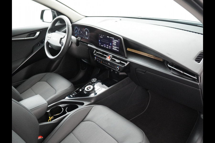 Kia Niro EV DynamicLine 64.8 kWh - Climate Control - Adaptief Cruise Control - Navigatie - Apple/Android Carplay - Fabrieksgarantie Tot 2031