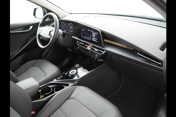 Kia Niro EV DynamicLine 64.8 kWh - Climate Control - Adaptief Cruise Control - Navigatie - Apple/Android Carplay - Fabrieksgarantie Tot 2031