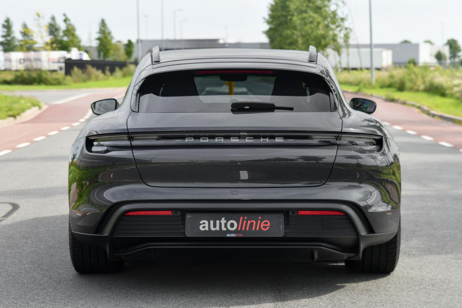 Porsche Taycan Sport Turismo 79 kWh. Perf Accu, Luchtv, Sport Chrono, Pano, Memory, Stoelkoeling, Bose, Lift, Sfeer, CarPlay!