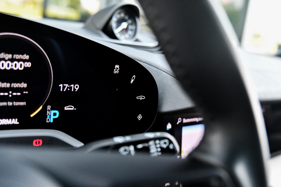 Porsche Taycan Sport Turismo 79 kWh. Perf Accu, Luchtv, Sport Chrono, Pano, Memory, Stoelkoeling, Bose, Lift, Sfeer, CarPlay!