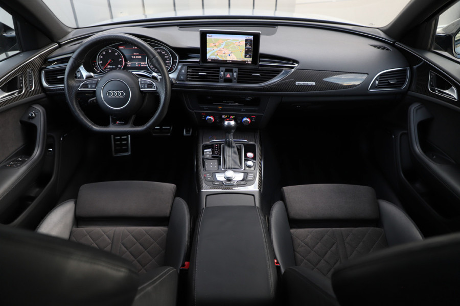 Audi A6 Avant 4.0 TFSI RS 6 quattro | 560PK | Pano | Keramische-remmen | Dynamic+ | Carbon | Matrix-led | Bose | Memory | 2017.