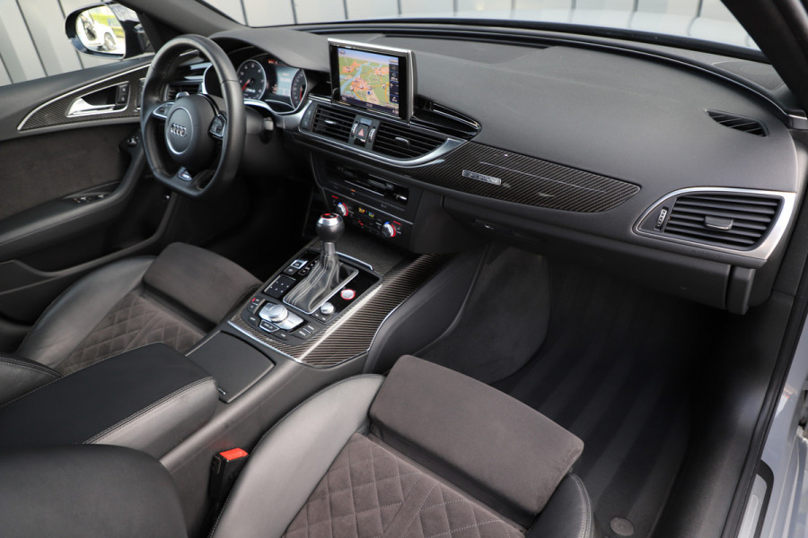 Audi A6 Avant 4.0 TFSI RS 6 quattro | 560PK | Pano | Keramische-remmen | Dynamic+ | Carbon | Matrix-led | Bose | Memory | 2017.
