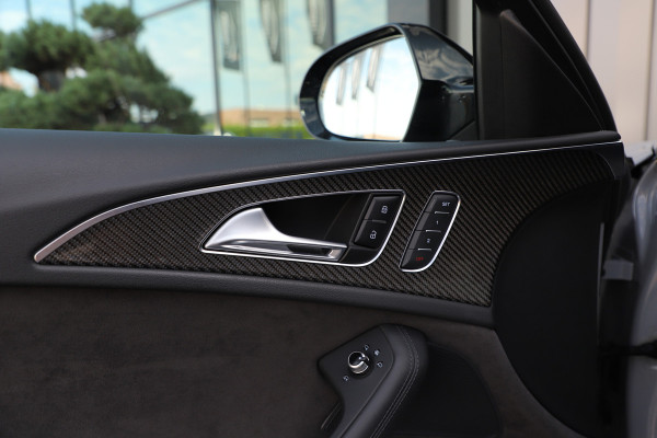 Audi A6 Avant 4.0 TFSI RS 6 quattro | 560PK | Pano | Keramische-remmen | Dynamic+ | Carbon | Matrix-led | Bose | Memory | 2017.