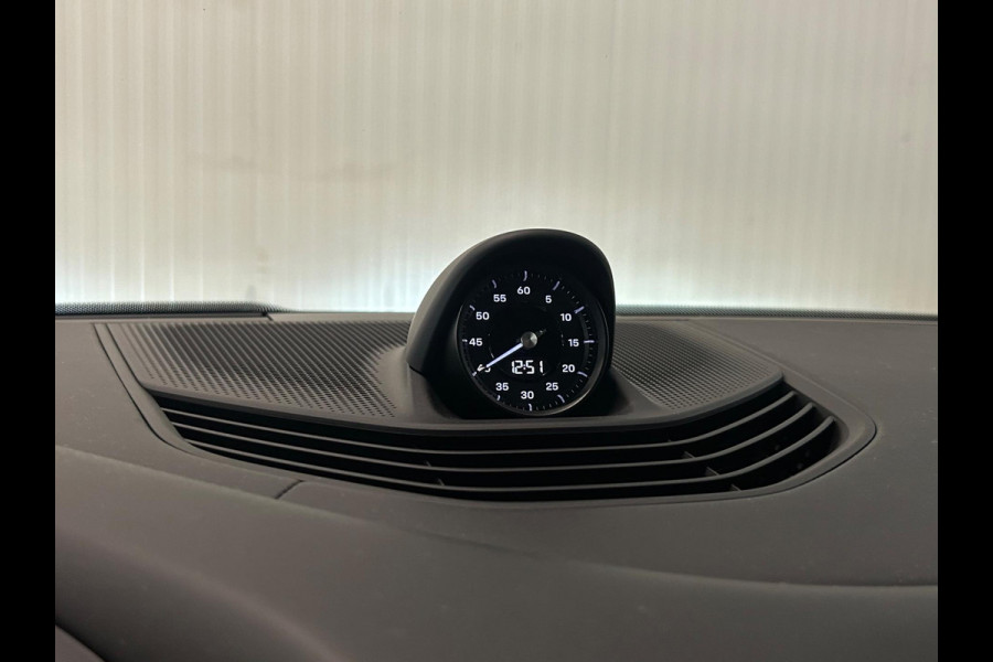 Porsche Taycan Performance 84 kWh | SPORT CHRONO | ZONNEDAK | 360 CAMERA | BOSE AUDIO