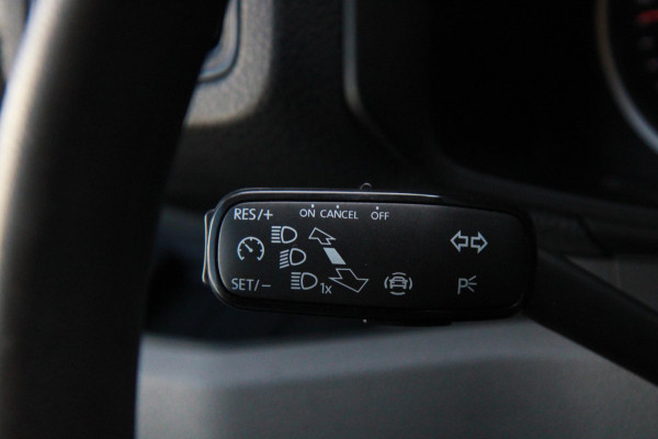 Volkswagen Crafter 35 2.0 TDI L3H2 / App connect / Gev. Stoel / dealer onderhouden