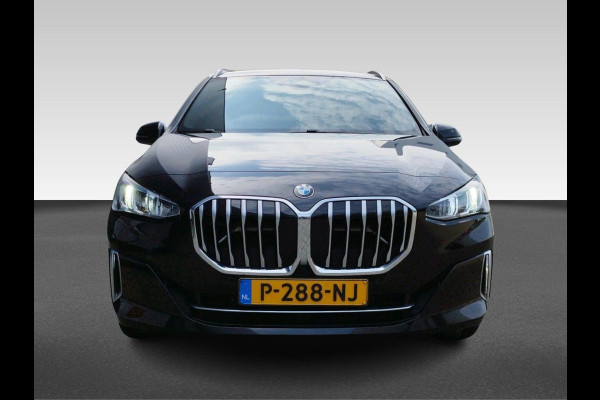 BMW 2 Serie Active Tourer 218i | automaat | volleder | Live Cockpit Plus | trekhaak | dealer onderhouden | 1e eigenaar