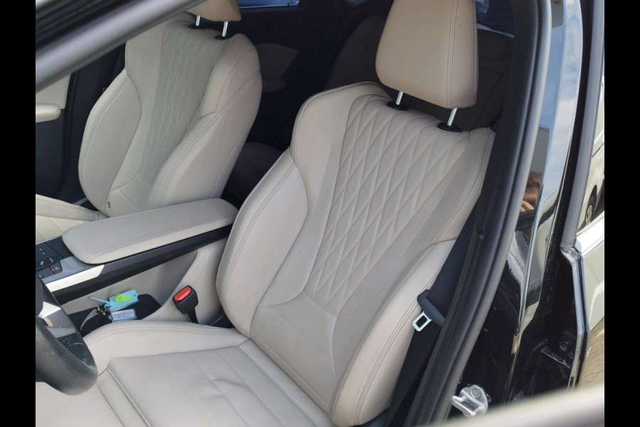 BMW 2 Serie Active Tourer 218i | automaat | volleder | Live Cockpit Plus | trekhaak | dealer onderhouden | 1e eigenaar