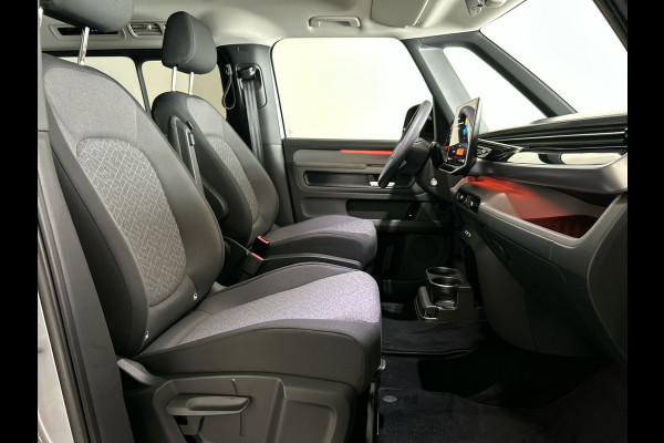 Volkswagen ID. Buzz Pro 86 kWh Lang 7 persoons | Warmtepomp | Verwarmbaar stuurwiel | Apple carplay & Android auto! |