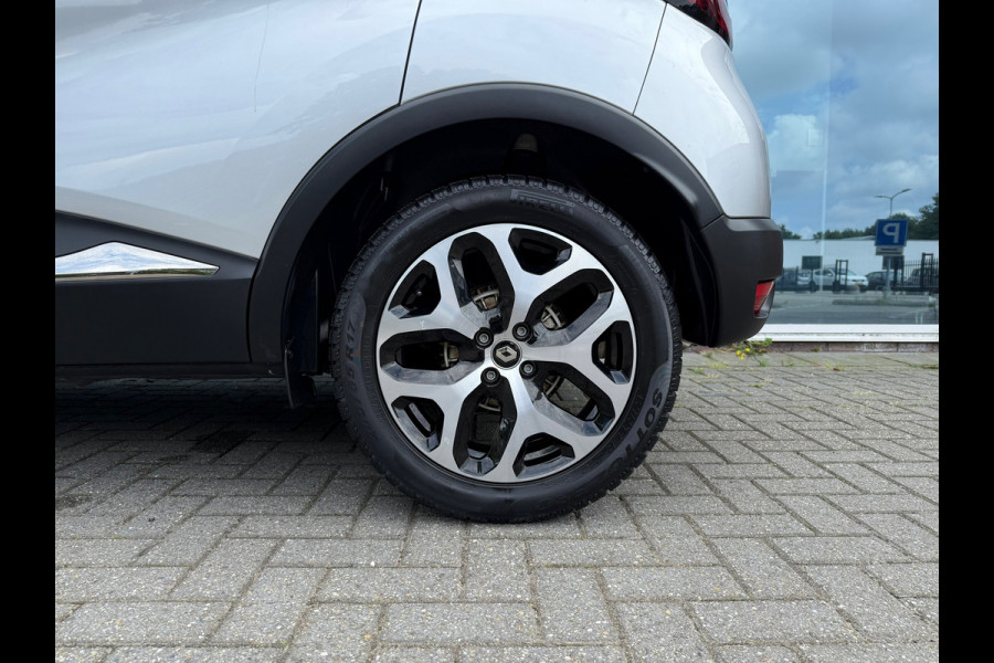 Renault Captur 1.3 TCe Intens 150pk - Automaat - Navi - Trekhaak - Climate