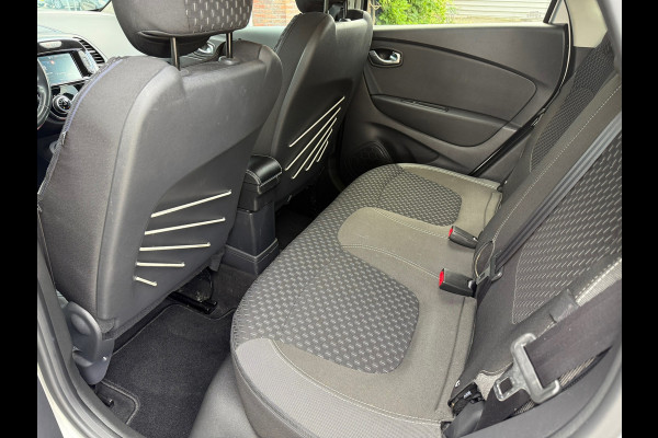 Renault Captur 1.3 TCe Intens 150pk - Automaat - Navi - Trekhaak - Climate
