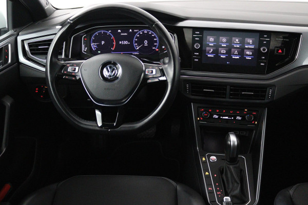 Volkswagen Polo 1.0 TSI Highline R-Line Automaat (PANORAMADAK, DIGITALE COCKPIT, STOELVERWARMING, BEATS-AUDIO, AUTOMAAT)