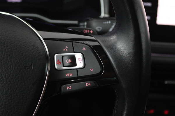 Volkswagen Polo 1.0 TSI Highline R-Line Automaat (PANORAMADAK, DIGITALE COCKPIT, STOELVERWARMING, BEATS-AUDIO, AUTOMAAT)